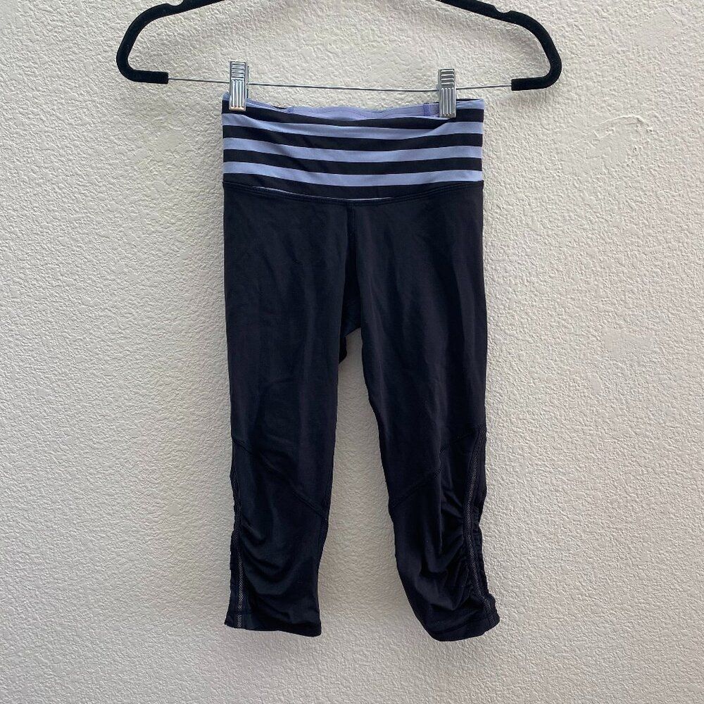 Lululemon Run For Your Life Crop Leggings Sea Stripe Printed Polar Haze Size 2